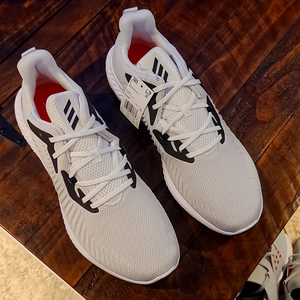 Men's Nike 13 Authentic   Brand New